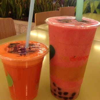 Big Orange Bubble Tea - Delissimo (carrot & apple juice) and Pineapple Strawberry Smoothie - Juice Bars & Smoothies Near Me - Tukwila, Washington