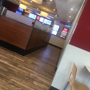 Wendy's - Fast Food Near Me - Hawthorne, New York