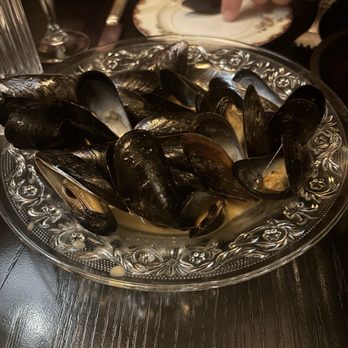 Lilou - Muscles for the win! - French Near Me - Knoxville, Tennessee Lilou - Muscles for the win! - French Near Me - Knoxville, Tennessee