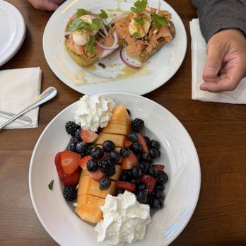 Cottonwood Station - Avlox Toast and Fruit Plate. - Pizza Near Me - Blue Diamond, Nevada Cottonwood Station - Avlox Toast and Fruit Plate. - Pizza Near Me - Blue Diamond, Nevada
