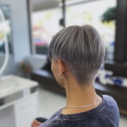 Mulan Spa - Platinum silver hair color and hair cut