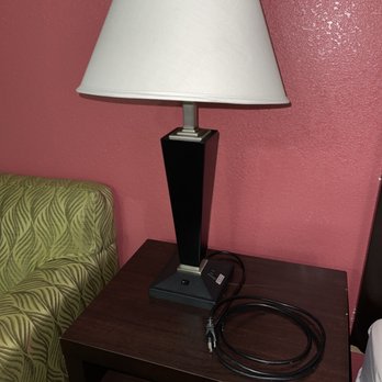 Quality Inn South - Non functional lamp, no outlet close enough to plug into - Hotels Near Me - Wichita, Kansas Quality Inn South - Non functional lamp, no outlet close enough to plug into - Hotels Near Me - Wichita, Kansas