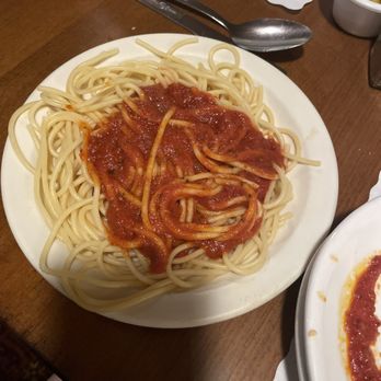 Como's Italian Restaurant - Spaghetti with marinara! - Italian Near Me - El Paso, Texas Como's Italian Restaurant - Spaghetti with marinara! - Italian Near Me - El Paso, Texas