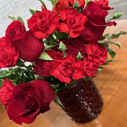 Daffodilly's Flowers & Gifts