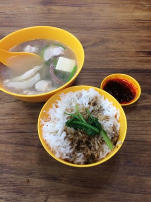 Authentic Mun Chee Kee King of Pig's Organ Soup by null