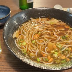SuGuan - Tsingtao beer, rice noodle, green onion, dried bean curd, vegetable