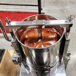 Cocoa Legato - Conching chocolate (5/31/25)