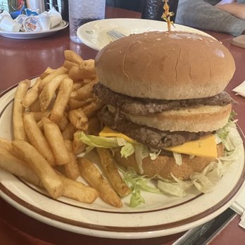 Bob’s Big Boy - Big boy combo - American Near Me - Burbank, California Bob’s Big Boy - Big boy combo - American Near Me - Burbank, California