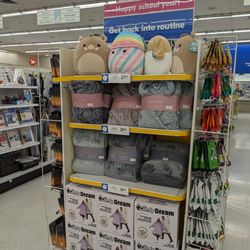 Shoppers Drug Mart - More Squishmallows