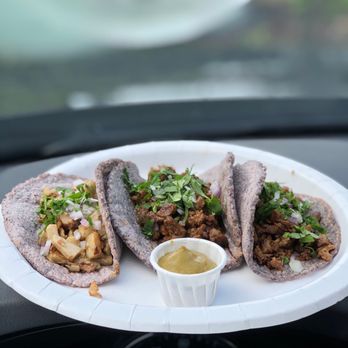 Platanito Latin Cuisine - Jackfruit taco and carne azada tacos - Food Trucks Near Me - Napa, California Platanito Latin Cuisine - Jackfruit taco and carne azada tacos - Food Trucks Near Me - Napa, California