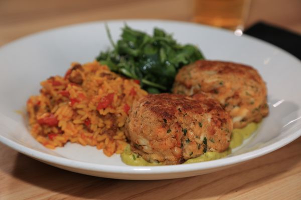 Valley Tavern by null