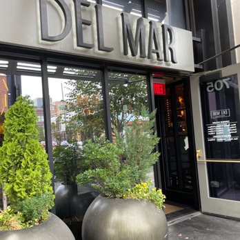 SoCal Kitchen + Bar - New American Near Me - Columbus, Ohio