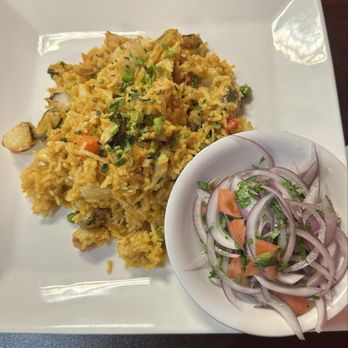 Las Caverns - Arroz Con Mariscos - Peruvian Near Me - Front Royal, Virginia