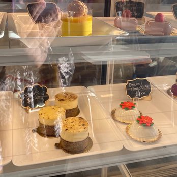 Amore Mio - Bakeries Near Me - Cumming, Georgia
