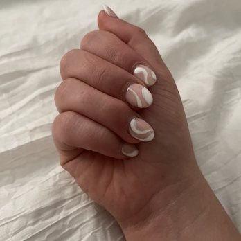 Deluxe Nail Salon & Spa - Nails - Nail Salons Near Me - Cincinnati, Ohio