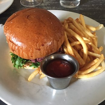 Tiny Boxwoods - Beet burger - New American Near Me - Houston, Texas