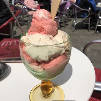 Eiscafe Venezia - Ice Cream & Frozen Yogurt Near Me - Soest, NW Eiscafe Venezia - Ice Cream & Frozen Yogurt Near Me - Soest, NW