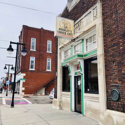 Bradley's Corner Cafe - Cafe on the corner