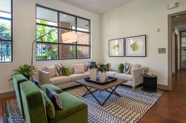 2222 SMITH STREET - Updated February 2026 - 70 Photos & 31 Reviews ...