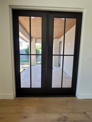 Contemporary Ranch Remodel - The was a 1980s Ranch Style Home which utilized both modern thin rail doors/windows while sticking with traditional hinged doors. The entire remodel was designed to maximize the light enterring the home and increase the homeowners ability to acccess the friendly/inviting backyard more easily. Enjoy the pics! Contemporary Ranch Remodel - The was a 1980s Ranch Style Home which utilized both modern thin rail doors/windows while sticking with traditional hinged doors. The entire remodel was designed to maximize the light enterring the home and increase the homeowners ability to acccess the friendly/inviting backyard more easily. Enjoy the pics!
