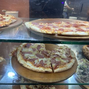 Gaslamp Pizza - Pizza Near Me - San Diego, California Gaslamp Pizza - Pizza Near Me - San Diego, California