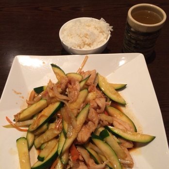 New Oishi Japan Ewing R - Thai Basil Chicken- No Basil?? - Sushi Bars Near Me - Ewing, New Jersey