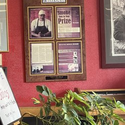 Jabo's BarBeQ - Inside the restaurant