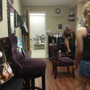 Glam Me Up - Cozy but super cute decor - Makeup Artists Near Me - Bay Shore, New York Glam Me Up - Cozy but super cute decor - Makeup Artists Near Me - Bay Shore, New York