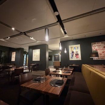 The Grove at Copia - Inside - Cocktail Bars Near Me - Napa, California