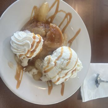 2 Creeks Dockside - Apple cobbler yummy. - Seafood Near Me - St. Augustine, Florida 2 Creeks Dockside - Apple cobbler yummy. - Seafood Near Me - St. Augustine, Florida