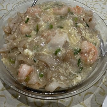 Hay Yue Restaurant - Show fun with scrambled eggs and shrimp - Dim Sum Near Me - Oakland, California Hay Yue Restaurant - Show fun with scrambled eggs and shrimp - Dim Sum Near Me - Oakland, California