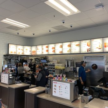 Chick-fil-A - ows customers in a fast food restaurant - Fast Food Near Me - Sunnyvale, California