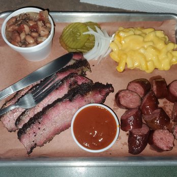 Que Zeen Barbecue Cuisine - Cold food for dinner???? - Barbeque Near Me - Ingram, Texas Que Zeen Barbecue Cuisine - Cold food for dinner???? - Barbeque Near Me - Ingram, Texas
