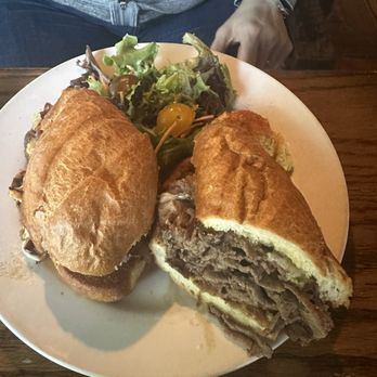 Crow & Gate Pub - Roast beef dip - British Near Me - Nanaimo, British Columbia