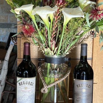 Regusci Winery - Wine Tasting Room Near Me - Napa, California Regusci Winery - Wine Tasting Room Near Me - Napa, California
