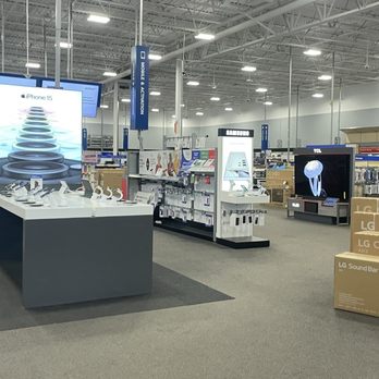 Best Buy -  Fox Point - Computers Near Me - Fox Point, Wisconsin