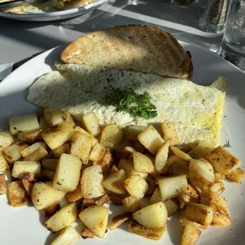 Rochester Brunch House - Omelette - Breakfast & Brunch Near Me - Rochester, Michigan Rochester Brunch House - Omelette - Breakfast & Brunch Near Me - Rochester, Michigan