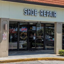 Cobbler's West - Front of store