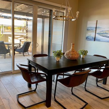 Red Sands Vacation Properties - Dining room in kitchen area. - Vacation Rentals Near Me - St. George, Utah Red Sands Vacation Properties - Dining room in kitchen area. - Vacation Rentals Near Me - St. George, Utah
