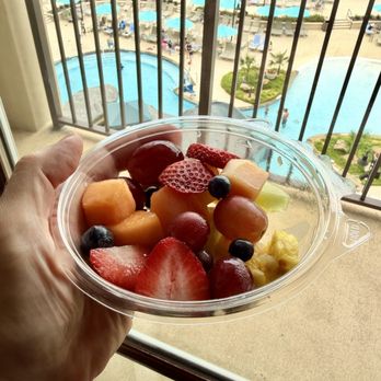 Renaissance Shoals Resort & Spa - Fruit from the Coffee Shop - Hotels Near Me - Florence, Alabama Renaissance Shoals Resort & Spa - Fruit from the Coffee Shop - Hotels Near Me - Florence, Alabama