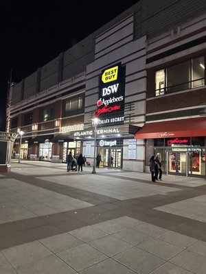 Atlantic Terminal Mall by null