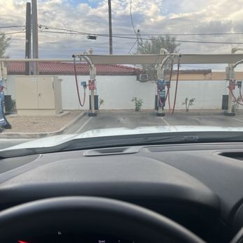 Super Star Car Wash - Scottsdale Rd & Thomas Rd - Clean window after the service - Car Wash Near Me - Scottsdale, Arizona Super Star Car Wash - Scottsdale Rd & Thomas Rd - Clean window after the service - Car Wash Near Me - Scottsdale, Arizona