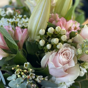 Flowerful - Florists Near Me - Laguna Woods, California
