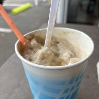 Countryside Drive In - Root Rootbeer Float 32ozbeer - Burgers Near Me - Sacramento, California