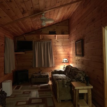 Lydia Mountain Lodge & Log Cabins - Living area - Hotels Near Me - Stanardsville, Virginia Lydia Mountain Lodge & Log Cabins - Living area - Hotels Near Me - Stanardsville, Virginia