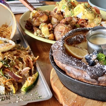 Berkeley Social Club - Pimped Up Ramyun, Korean.F.C. Benedict, and Dutch Pancake Cream Cheese with Yuja Crème Anglaise - Breakfast & Brunch Near Me - Berkeley, California
