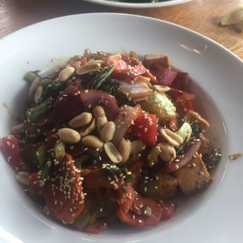 Earls Kitchen + Bar - Kung Pao noodles - Canadian (New) Near Me - Jasper, Alberta