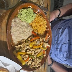 Ernesto's Good Grub - Chicken fajitas
