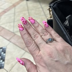 My Nails Spa - Valentine's Day nails