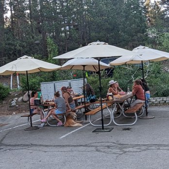 The Pub at Donner Lake - Outside tables - American Near Me - Truckee, California